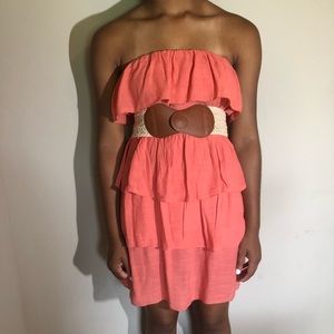 STRAPLESS ORANGE DRESS